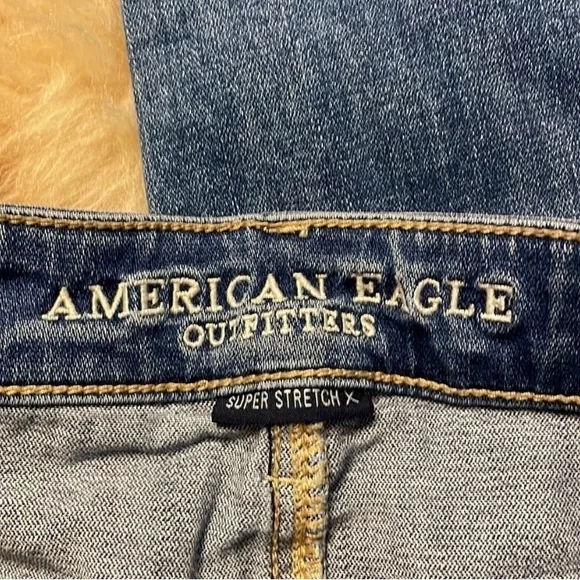 American Eagle Outfitters Women's Blue Distressed Jeans - Picture 4 of 6